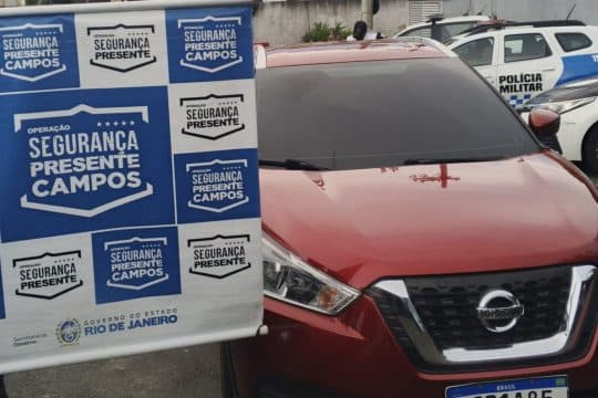 Carro roubado no Rio é recuperado em Campos e condutor é preso por suspeita de receptação