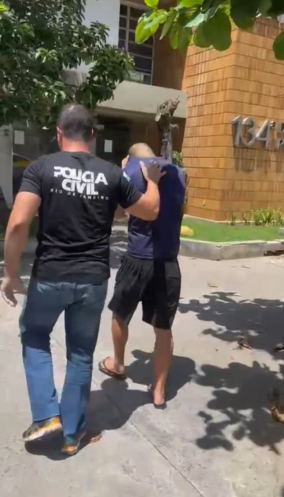 Homem é preso por descumprir medida protetiva em Campos